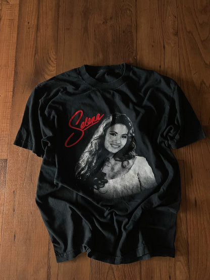 Vintage 1990’s Selena T
