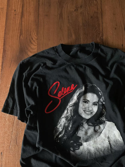 Vintage 1990’s Selena T